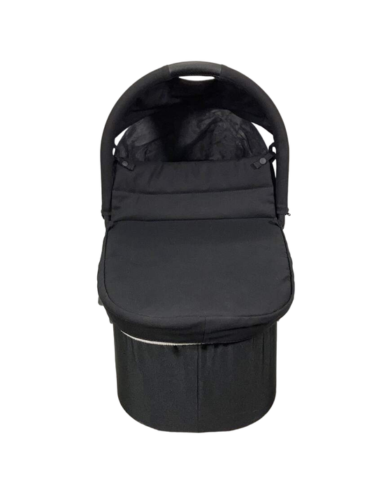 Shop Baby Jogger Deluxe Pram at GoodBuy Gear
