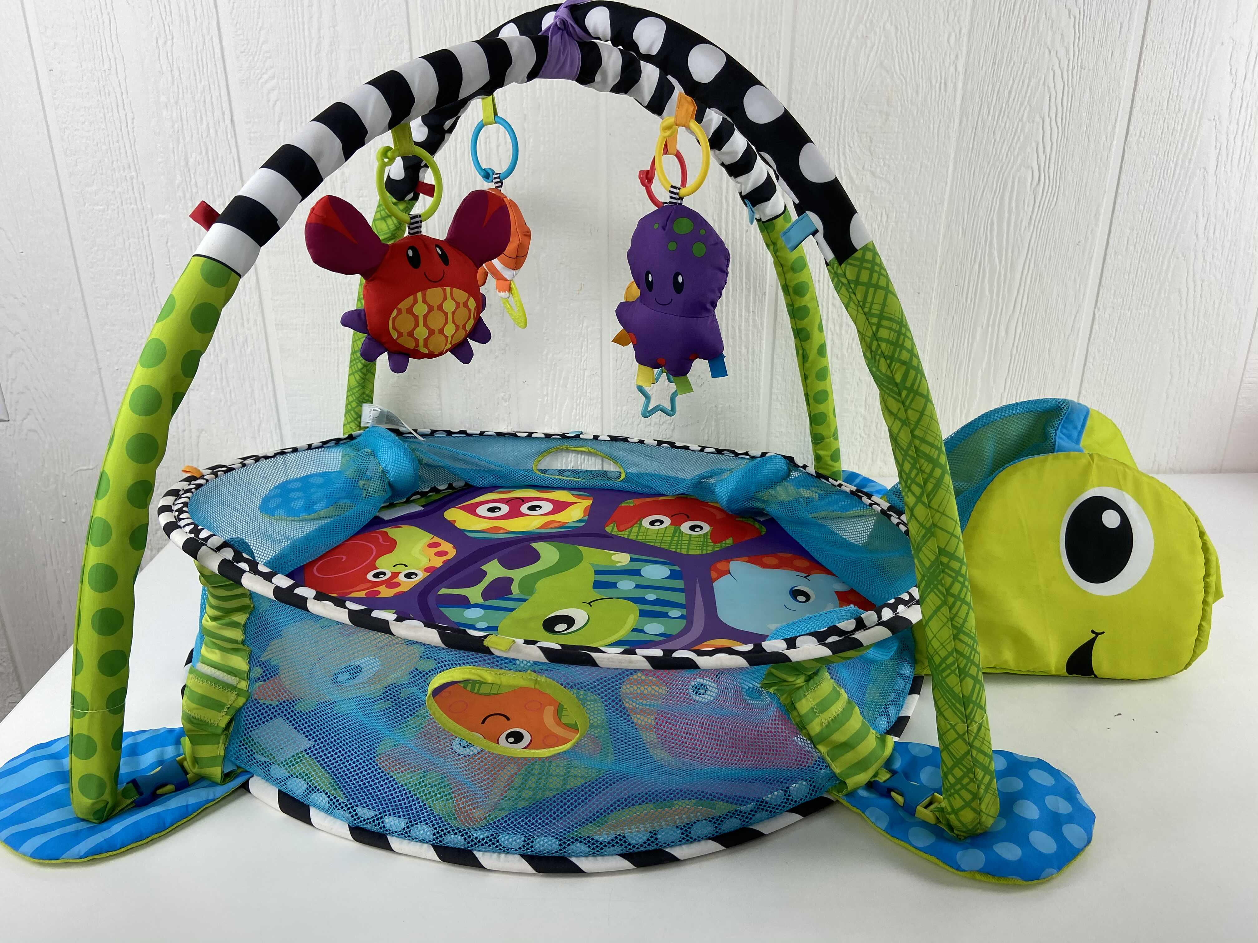 Grow-With-Me Activity Gym & Ball Pit™ – Infantino