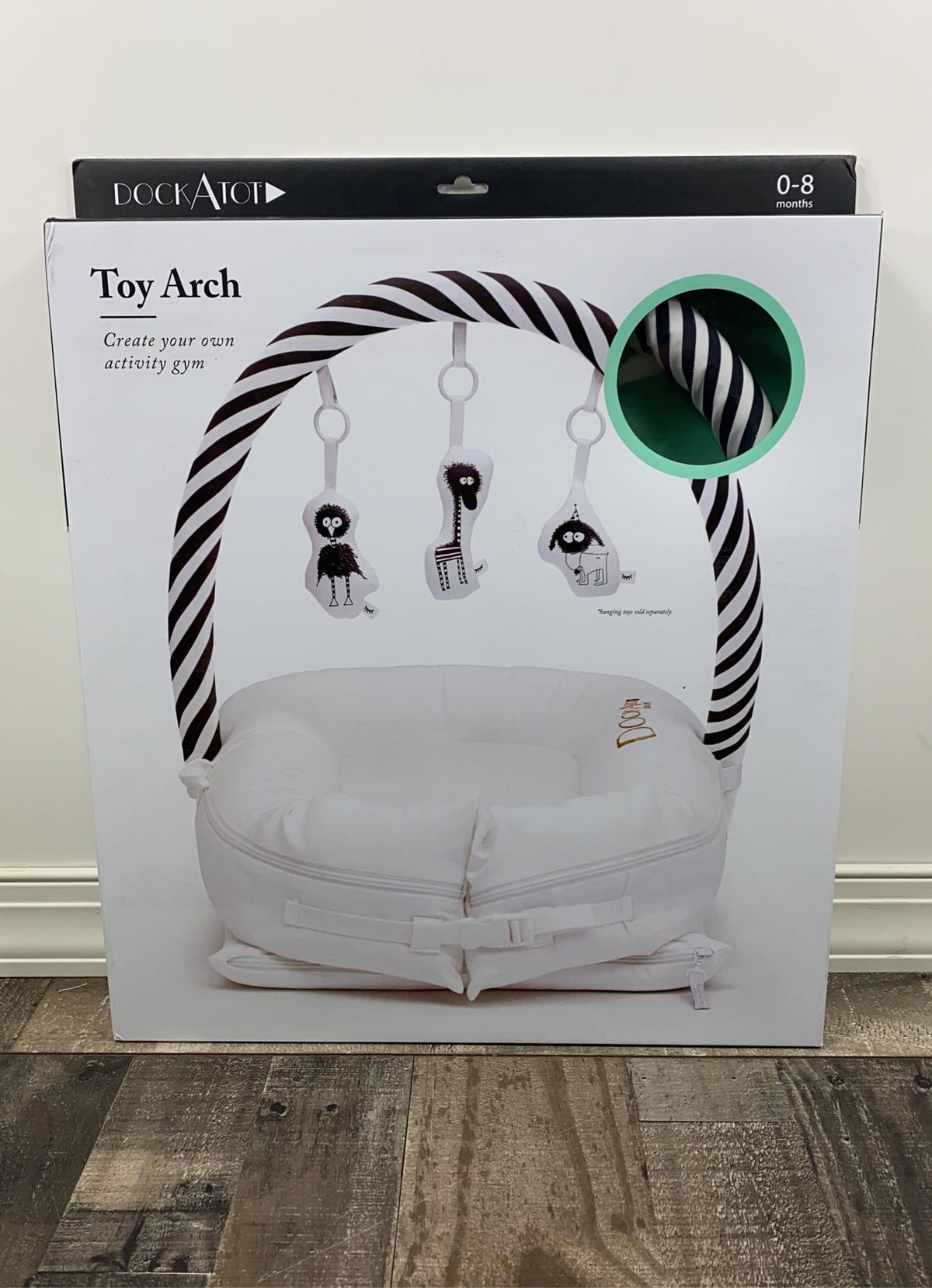 DOCKATOT DELUXE+トイアーチ DockATot Toy Arch Deluxe+ Dock (Black/White)