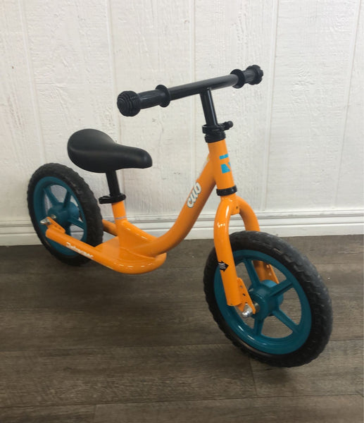 Cub critical balance deals bike