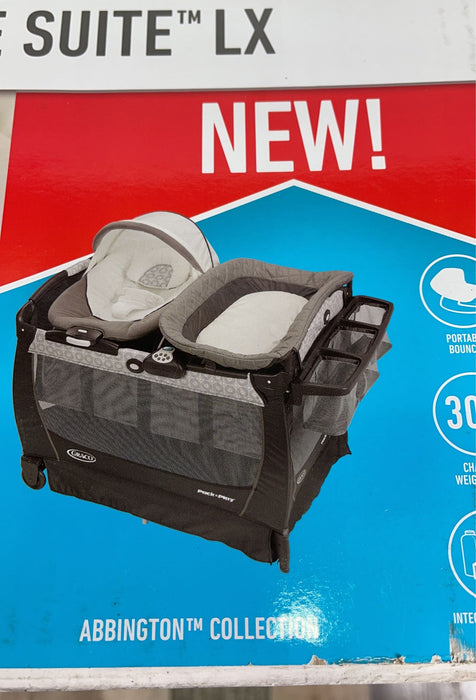 secondhand Graco Snuggle Suite LX Bassinet Changer