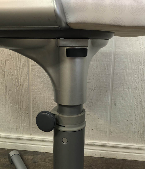 Shop Halo BassiNest Swivel Sleeper, Premiere Series at GoodBuy Gear