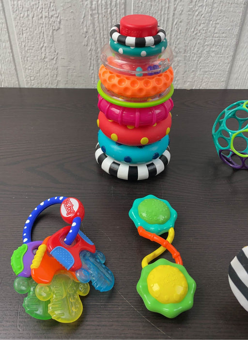 secondhand BUNDLE Grasping Toys