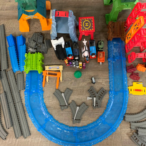 secondhand Thomas & Friends TrackMaster Super Set