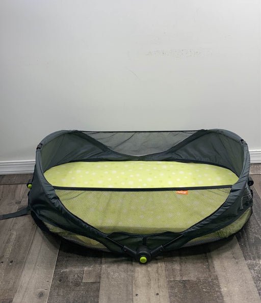 secondhand Munchkin Brica Fold ‘n Go Travel Pod