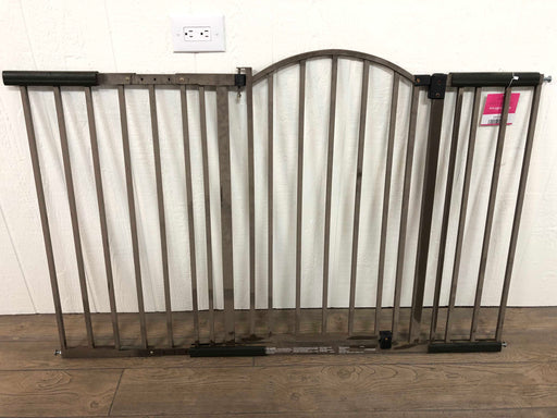 used Summer Infant Walk Through Gate