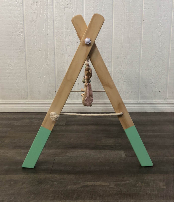 used Unknown Wooden Baby Gym