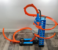 secondhand Hot Wheels Action Sky Crash Tower