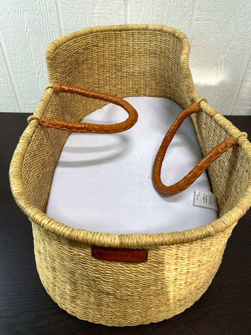 used Design Dua Natural Bilia Bassinet