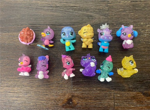 secondhand BUNDLE Mini Hatchimals Figures