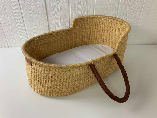 used Design Dua Natural Bilia Bassinet