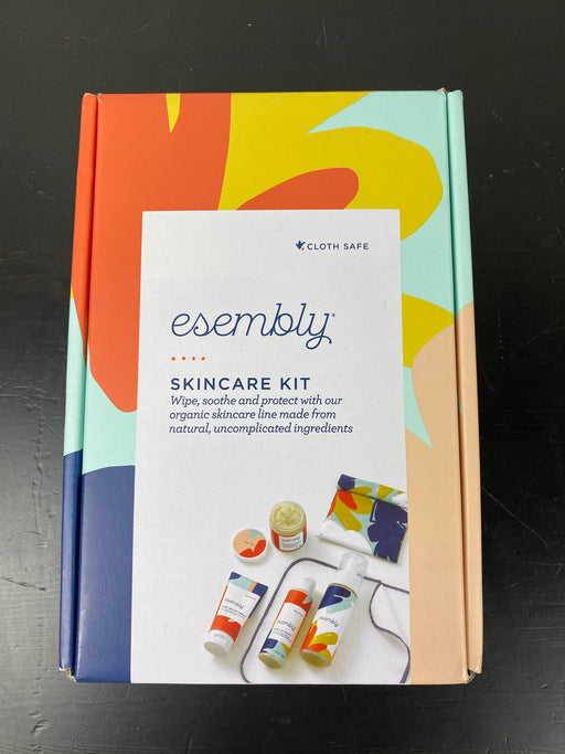 secondhand Esembly Skincare Kit