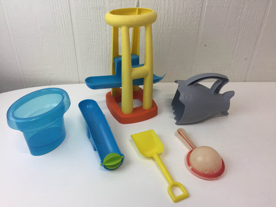 used Step2 Sandbox Splash n' Scoop Bay (with umbrella)