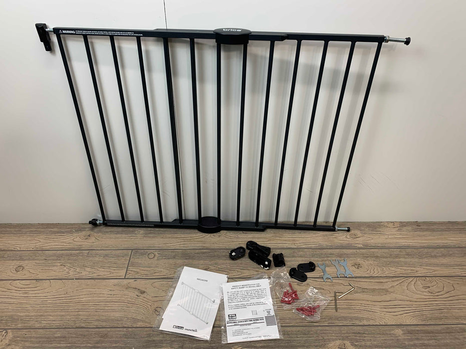 used Brica Push to Close Extending Metal Gate