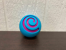 used Fat Brain Toys Oombee Ball