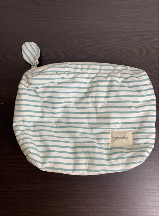 used Pehr On The Go Pouch