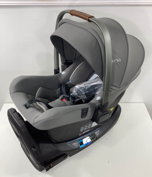 used Nuna PIPA Lite R Infant Car Seat