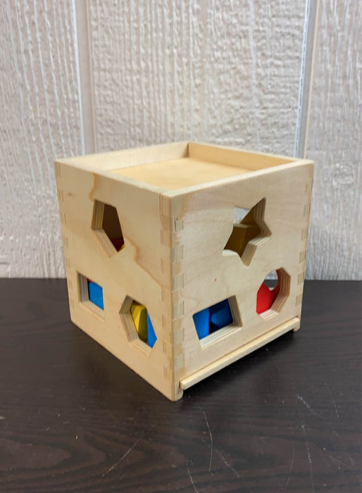 used Melissa & Doug Shape Sorter Cube
