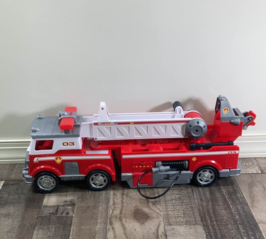 PAW Patrol Ultimate Fire Truck