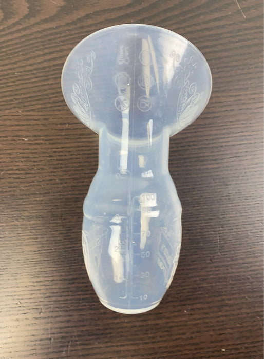 Shop Haakaa Manual Breast Pump at GoodBuy Gear