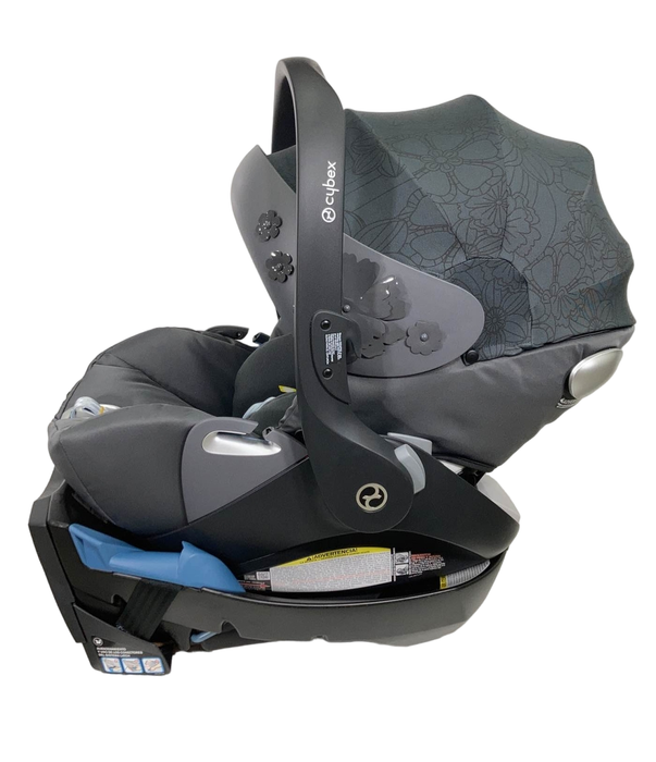 secondhand Cybex Cloud Q Infant Car Seat with SensorSafe, Simply Flowers Grey, 2021