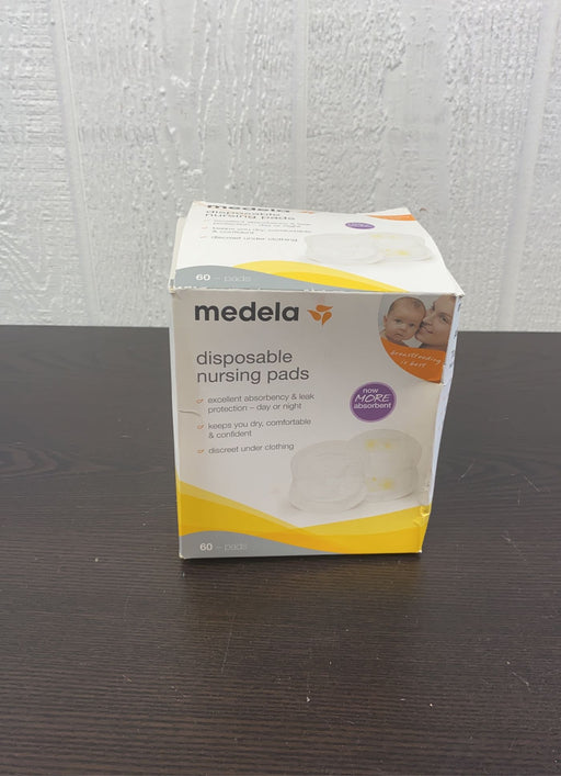 secondhand Medela Disposable Nursing Pads