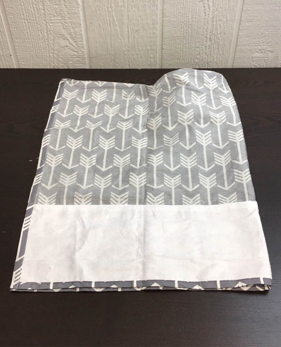 Shop Kids N’ Such Nursing Cover With Sewn In Burp Cloth at GoodBuy Gear