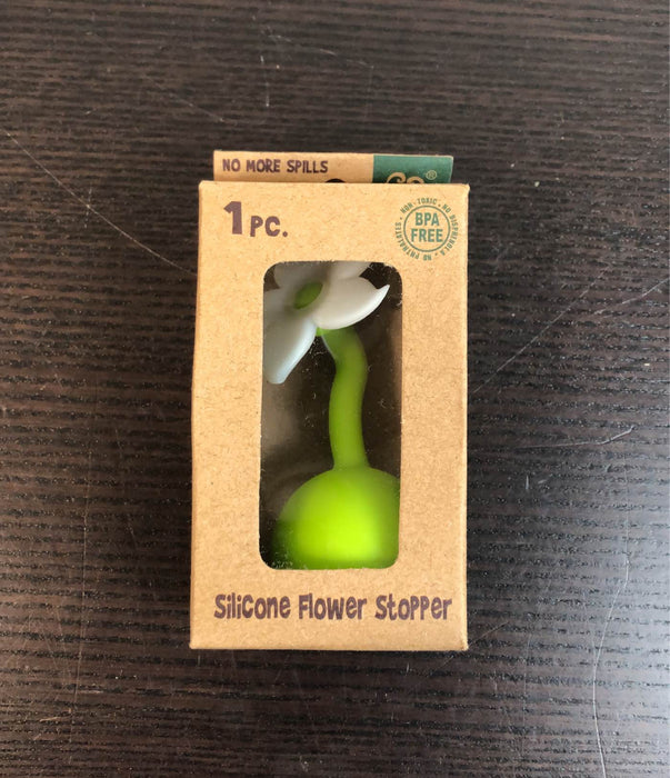 Shop Haakaa Silicone Breast Pump And Flower Stopper Set at GoodBuy Gear