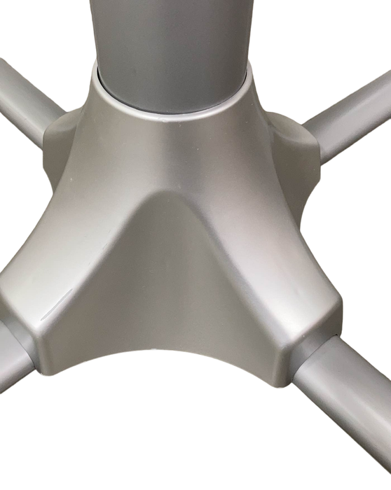 used Halo BassiNest Swivel Sleeper, Premiere Series