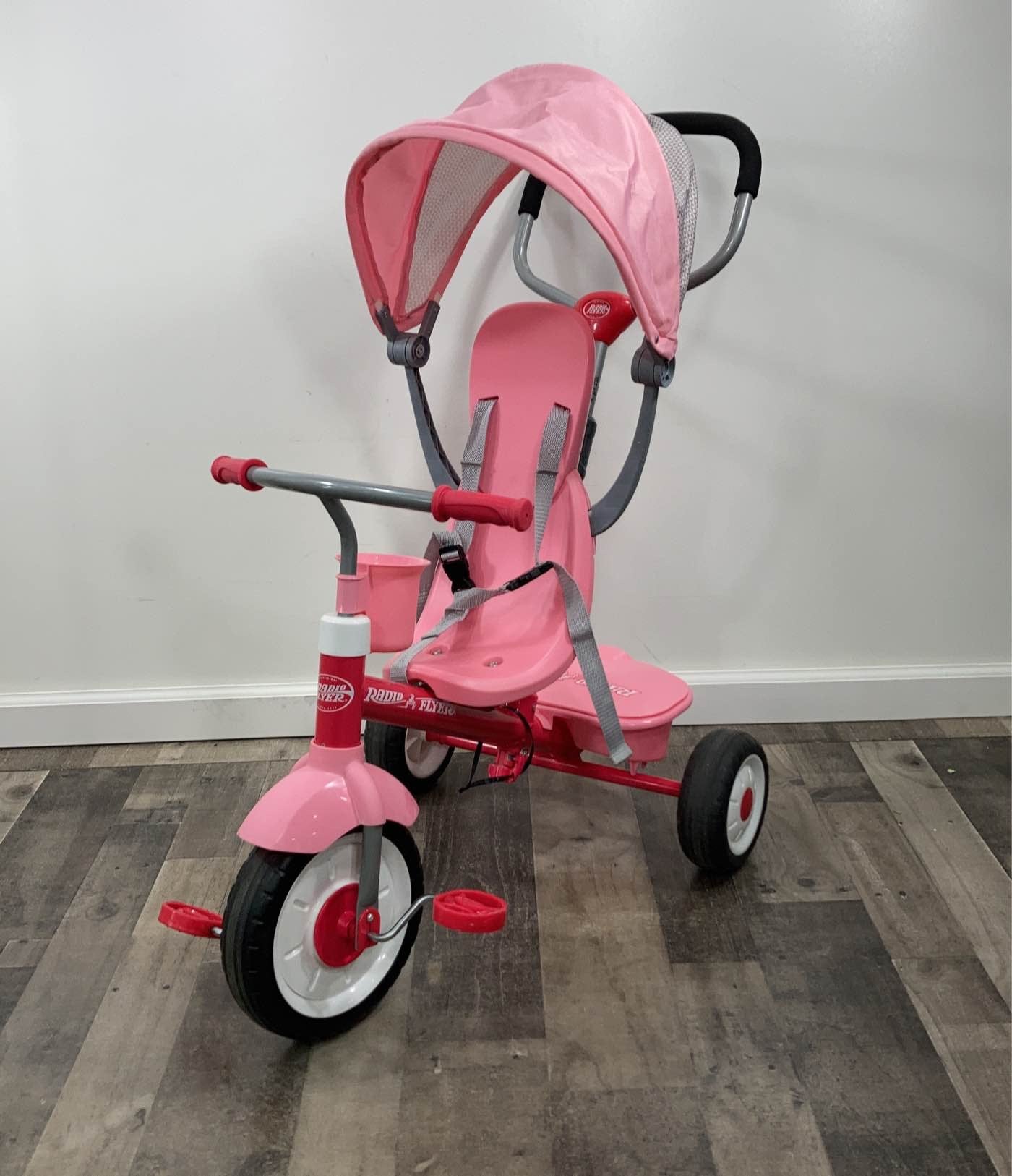 Radio flyer tricycle 4 in best sale 1 pink