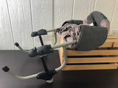 used Chicco Deluxe Hook-on Travel Seat