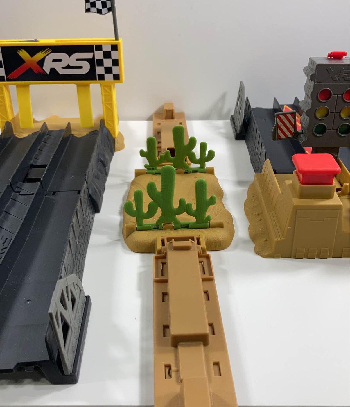Disney Pixar Cars XRS Drag Racing Playset — GoodBuy Gear