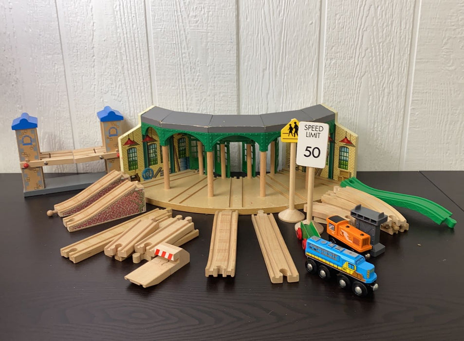 used BUNDLE Trains And Tracks, Thomas & Friends