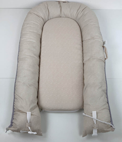 secondhand LaLaMe Organic Newborn Lounger, | Color: Beige w/ patterns