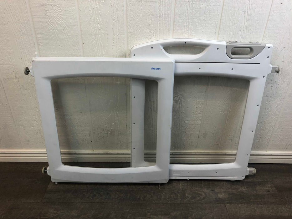 secondhand The First Years Everywhere Gate