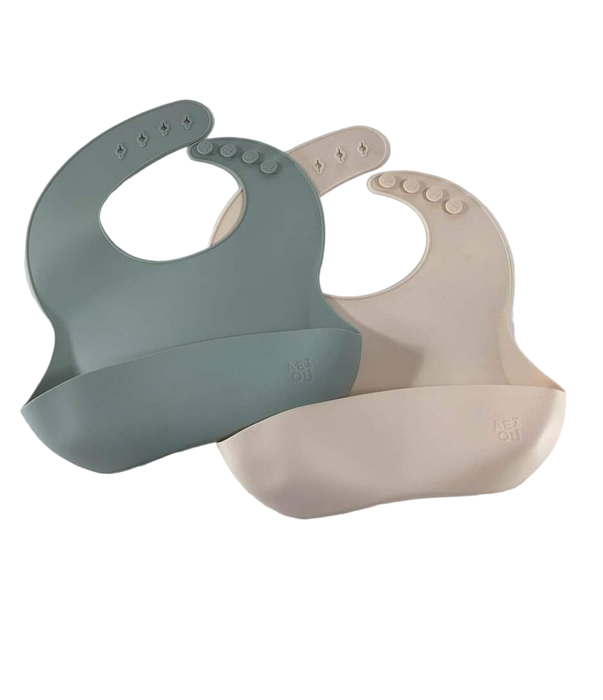 used AEIOU Bib 2pack, Sage/Oat Milk