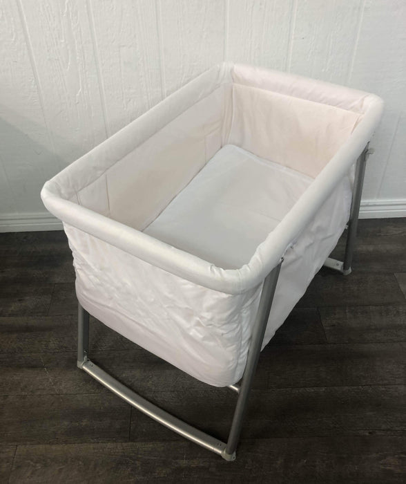 secondhand Babyhome Dream Portable Cot