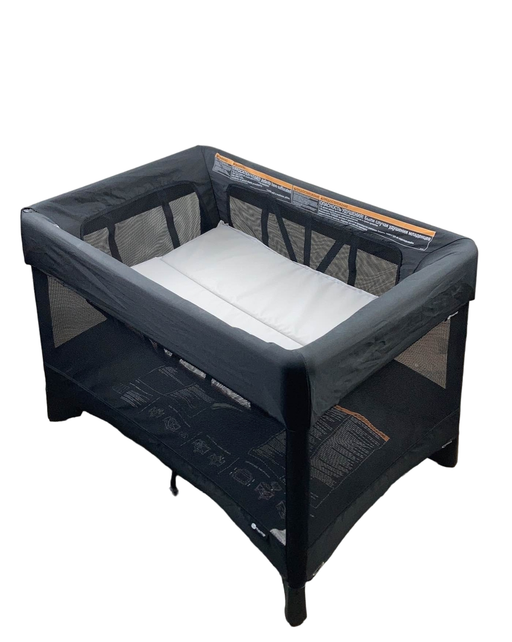 secondhand 4moms Breeze Playard Plus, 1045