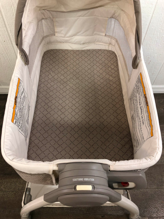 secondhand Graco Dream Suite Bassinet