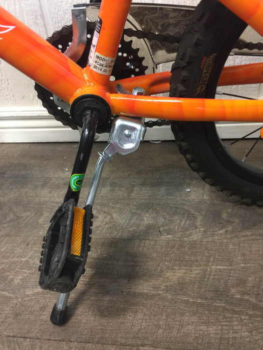 used Dynacraft Hot Wheels Bike