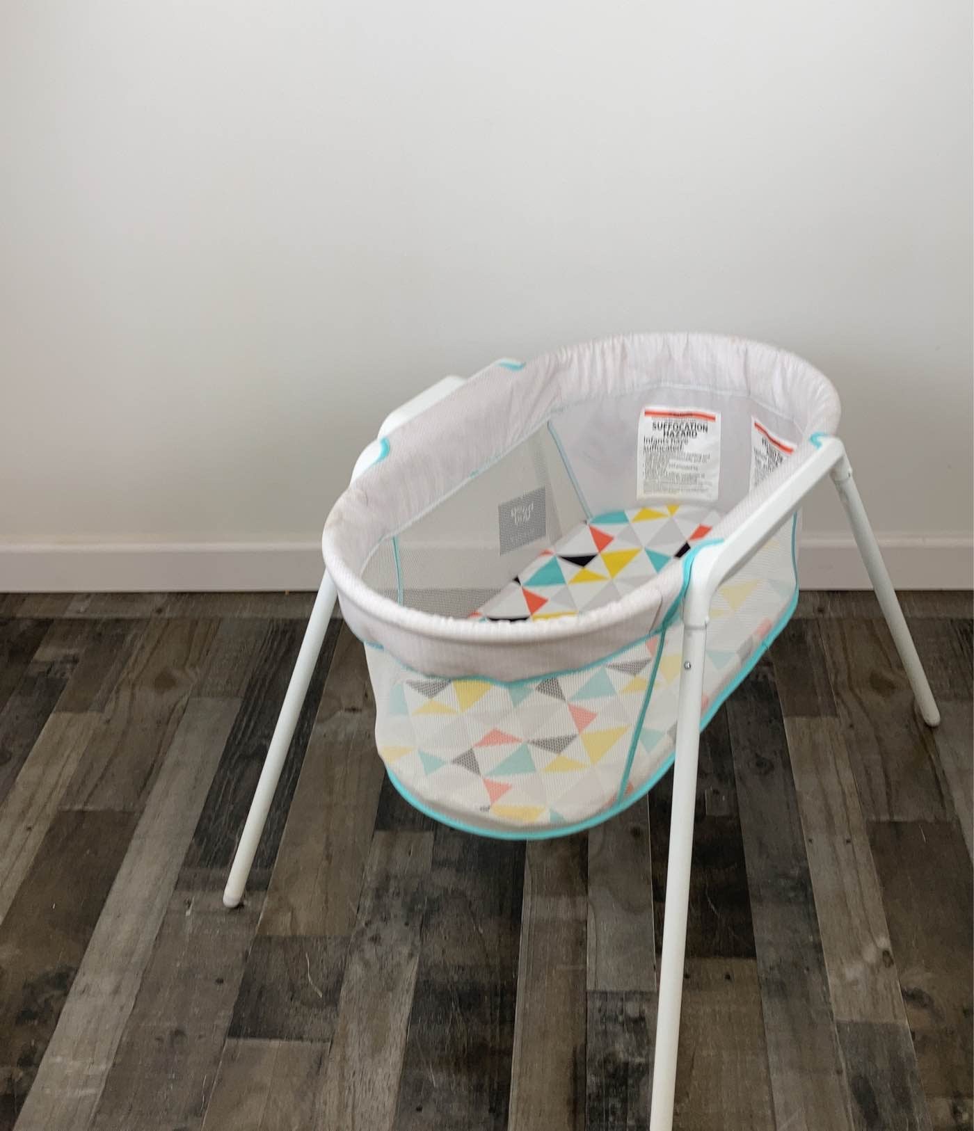 Fisher price stow and go sales bassinet