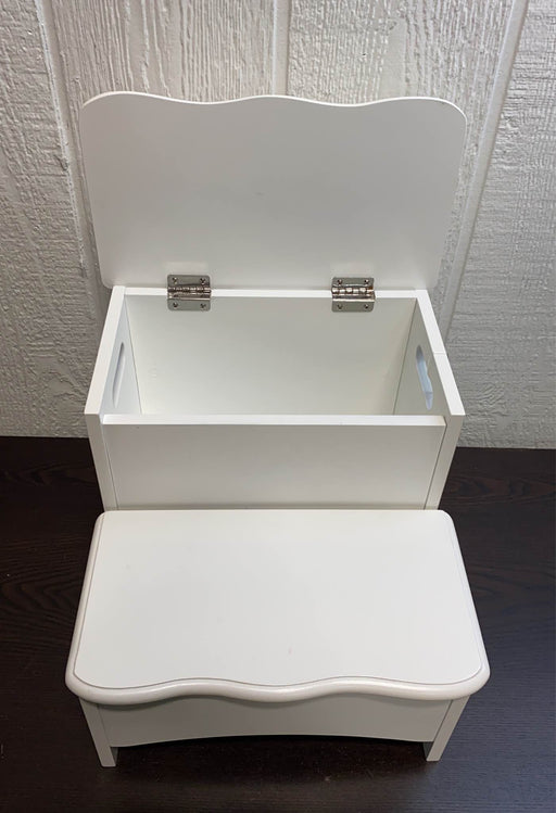 secondhand Guidecraft Step Stool with Storage