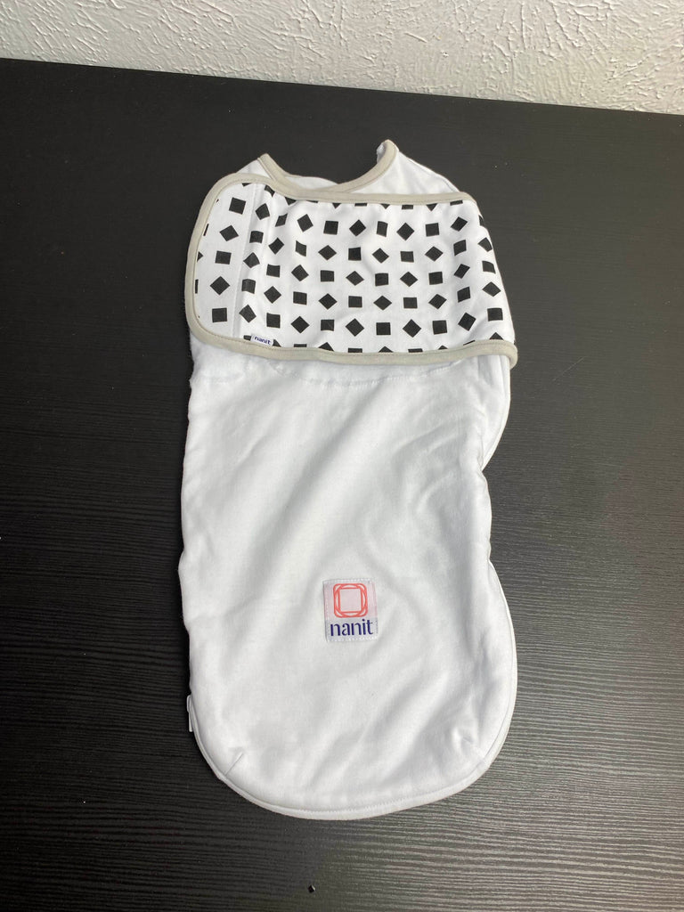 nanit-breathing-wear-swaddle