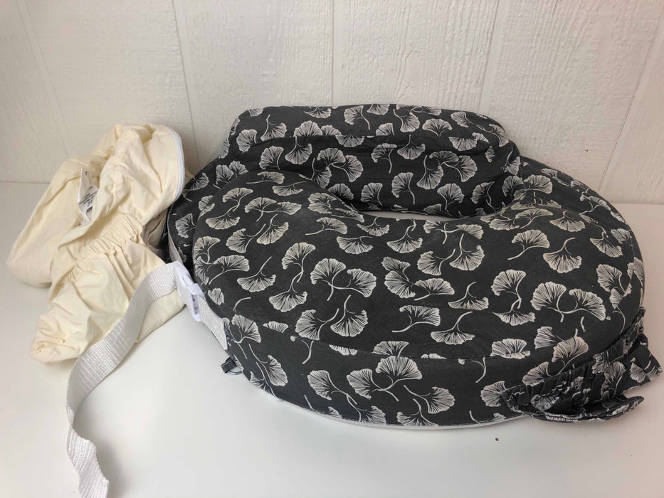 secondhand My Brest Friend Nursing Pillow