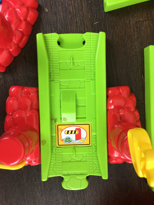 used VTech Go! Go! Smart Wheels Train Station Play Set