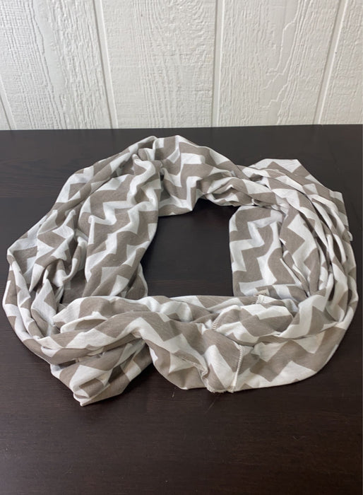 secondhand LK Baby Infinity Nursing Scarf