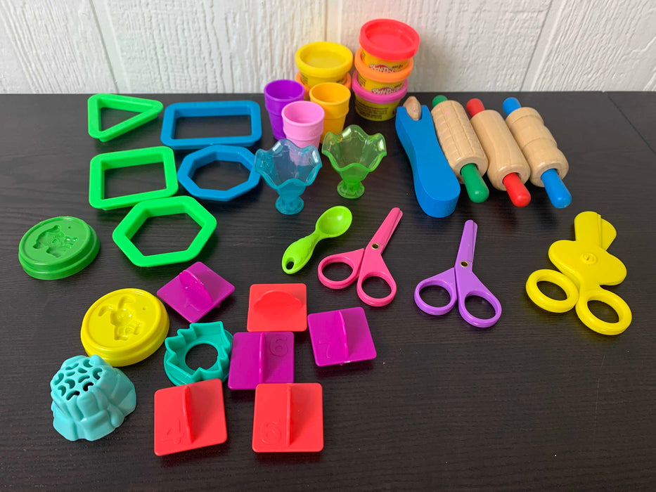 used BUNDLE PlayDoh Molds