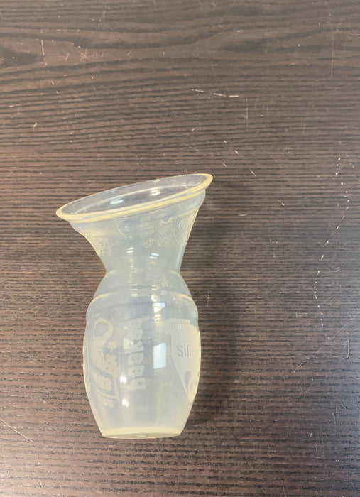 Shop Haakaa Manual Breast Pump at GoodBuy Gear