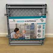 used Summer Infant Indoor & Outdoor Multi Function Walk-Thru Gate