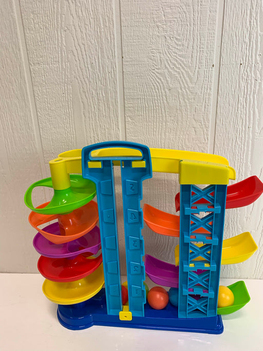 secondhand Kid Connection 9-piece 2-n-1 Spiral & Racing Challenge Play Set